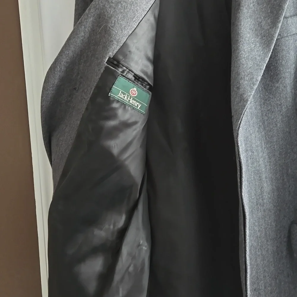 Coat - Picture 4 of 16